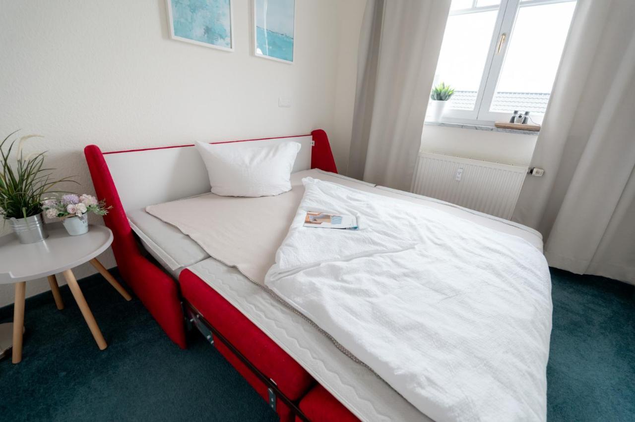 Ostseebad Kühlungsborn Villa Duene Mit Grosser Sonnenterrasse, Kamin, Wlan Und Tiefgarage Fuer 2-4 Personen מראה חיצוני תמונה